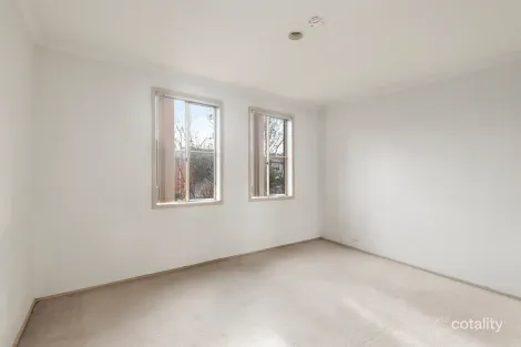 Property photo of 15 Kings Court Oakleigh East VIC 3166