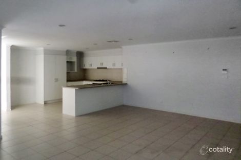 Property photo of 19 Sussex Court Craigmore SA 5114