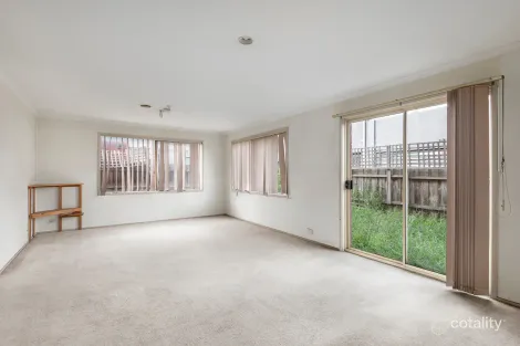 Property photo of 15 Kings Court Oakleigh East VIC 3166
