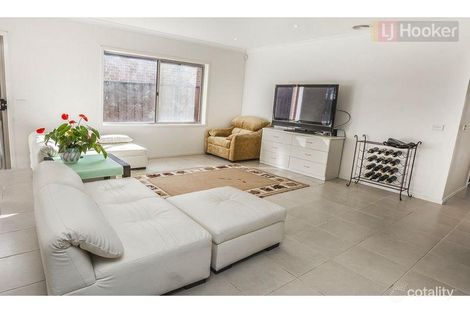 Property photo of 95 Biltmore Crescent Roxburgh Park VIC 3064
