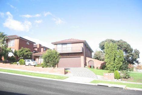 Property photo of 56 Joseph Banks Crescent Endeavour Hills VIC 3802