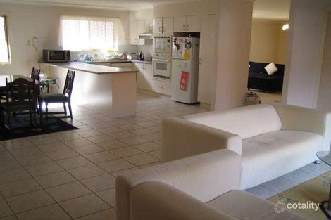 Property photo of 2/19 Delfin Drive Macgregor QLD 4109