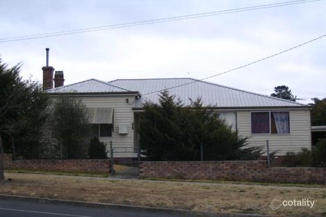 20 Wallangarra Rd, Stanthorpe, QLD 4380