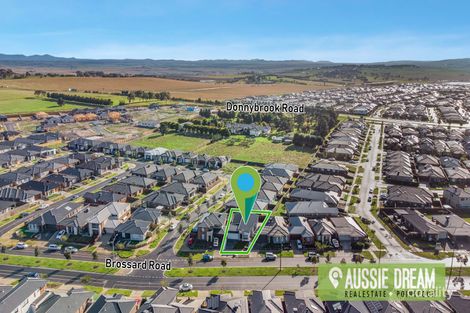 Property photo of 32 Brossard Road Mickleham VIC 3064