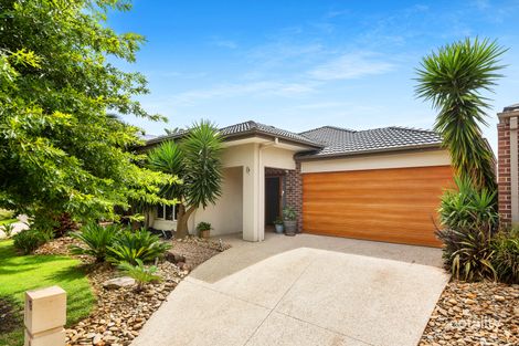 Property photo of 19 Ethereal Way Sandhurst VIC 3977