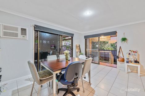 Property photo of 2/7 Hill Court Labrador QLD 4215