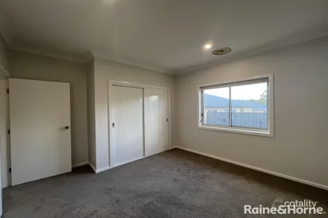 Property photo of 3 Clearview Crescent Orange NSW 2800