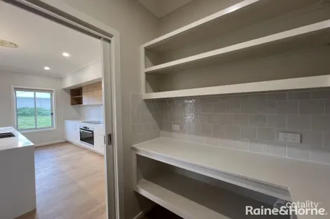 Property photo of 3 Clearview Crescent Orange NSW 2800