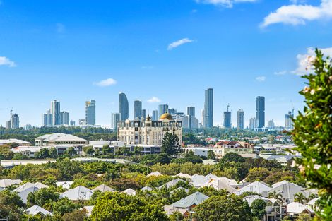 Property photo of 5 Summit Crescent Carrara QLD 4211