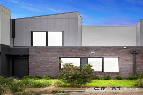 Property photo of 10 Winged Foot Drive Sunshine North VIC 3020