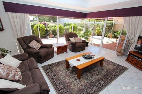 Property photo of 2/4 Oversby Street Halls Head WA 6210