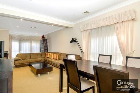 Property photo of 24 Fernleaf Crescent Beaumont Hills NSW 2155
