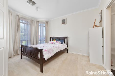 Property photo of 10 Thomas Street Roxburgh Park VIC 3064
