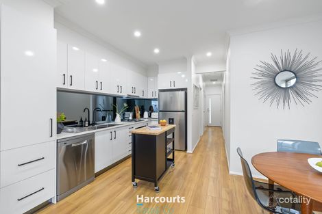 Property photo of 14 Pitch Place Wollert VIC 3750