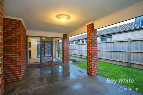 Property photo of 28 Dan Morgan Drive Cranbourne East VIC 3977
