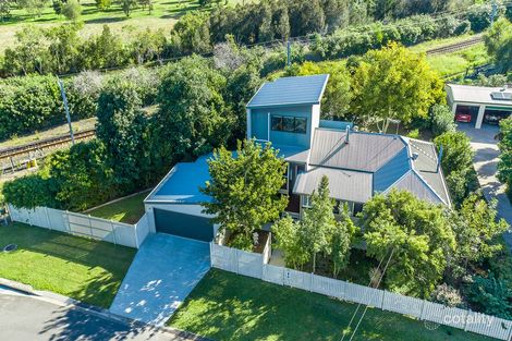 Property photo of 25 Barton Street Sandgate QLD 4017