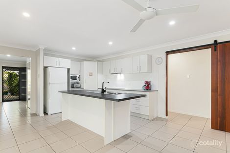 Property photo of 38 Sandheath Place Ningi QLD 4511