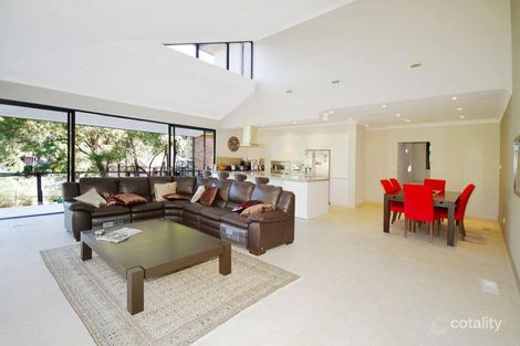 Property photo of 10 Tabard Place Illawong NSW 2234