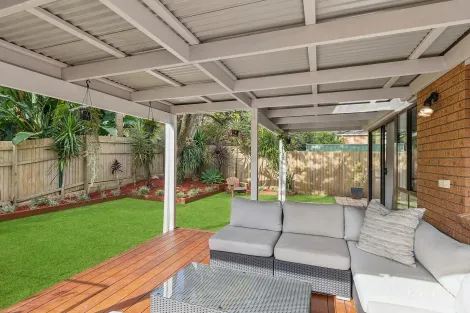 Property photo of 8 Red Cedar Close Ourimbah NSW 2258