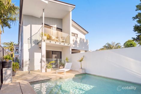 2/90 LEYTE AVE, PALM BEACH, QLD 4221