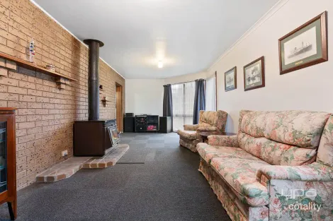 Property photo of 13 Valentine Street Rye VIC 3941