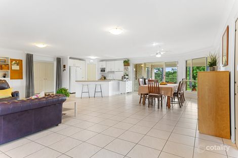 Property photo of 32 Inverpine Court Petrie QLD 4502
