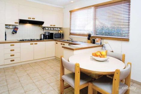 Property photo of 2/7 Linden Avenue Ivanhoe VIC 3079