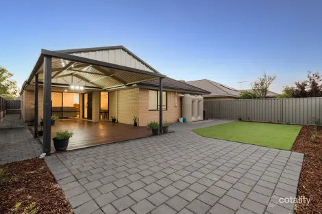 Property photo of 19 Retchford Way Queens Park WA 6107