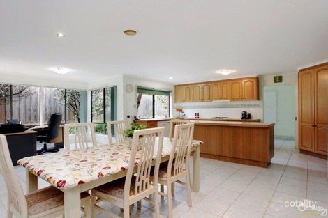 Property photo of 28 Collins Place Ringwood North VIC 3134