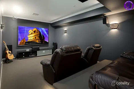 Property photo of 27 Pardalote Place Cashmere QLD 4500