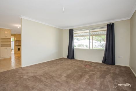 Property photo of 4 Holly Way Glen Iris WA 6230