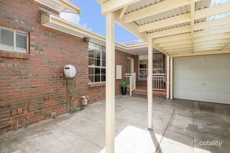 Property photo of 2/28 Williamson Avenue Strathmore VIC 3041