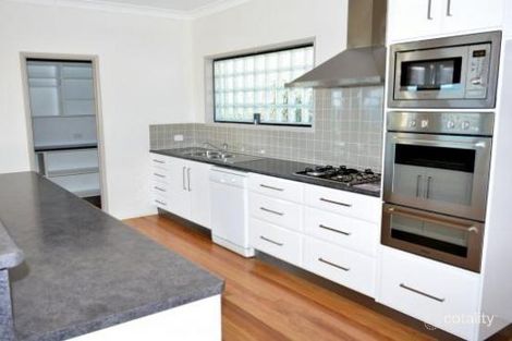 Property photo of 18 Cokas Avenue Meikleville Hill QLD 4703