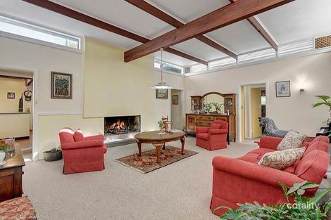 Property photo of 18 Meyrick Crescent Viewbank VIC 3084