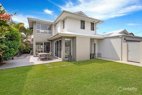 Property photo of 23 Wilson Street Labrador QLD 4215