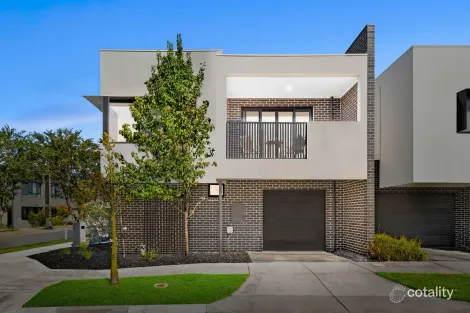 30 Jackson Green Bvd, Clayton South, VIC 3169