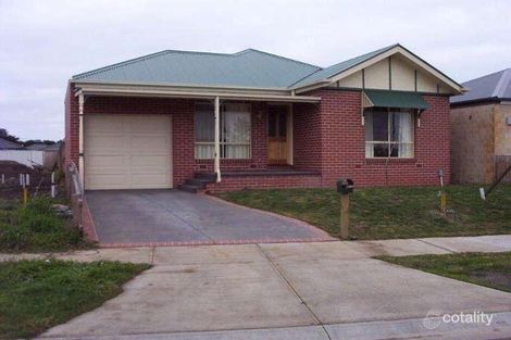 Property photo of 15 Teston Close Whittlesea VIC 3757