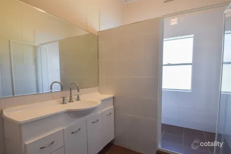 Property photo of 19 Wombat Street Young NSW 2594