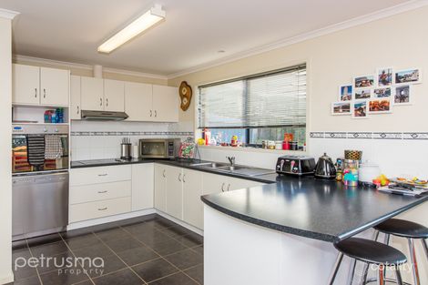 Property photo of 25 Wassell Place Lindisfarne TAS 7015