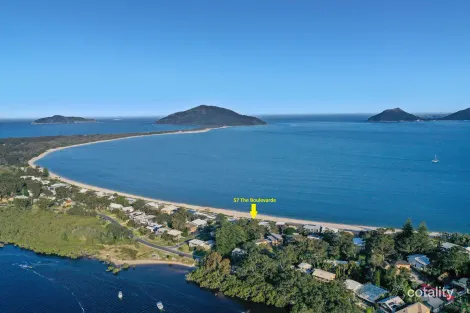 Property photo of 57 The Boulevarde Hawks Nest NSW 2324