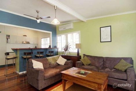 Property photo of 28 Passchendaele Street Stratford QLD 4870