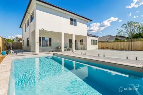 Property photo of 12 Redgum Place Molendinar QLD 4214