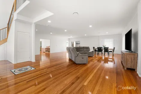 Property photo of 12 Redgum Place Molendinar QLD 4214