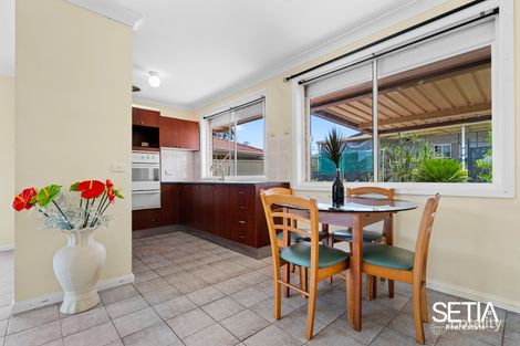 Property photo of 14 Jacaranda Place Doonside NSW 2767