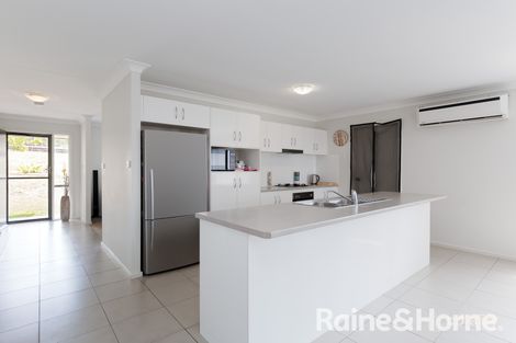 Property photo of 4 Devonshire Street Cameron Park NSW 2285