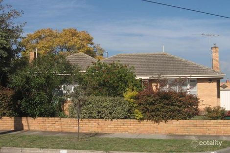 18 Elizabeth St, Bentleigh East, VIC 3165