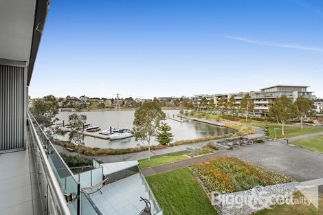 Property photo of 203/20 Pier Lane Maribyrnong VIC 3032