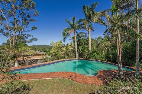 Property photo of 2 Rosewall Place Oxenford QLD 4210