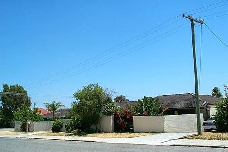 4 Fifth St, Bicton, WA 6157