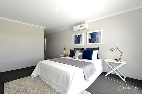 Property photo of 25 Bartley Chase Aveley WA 6069